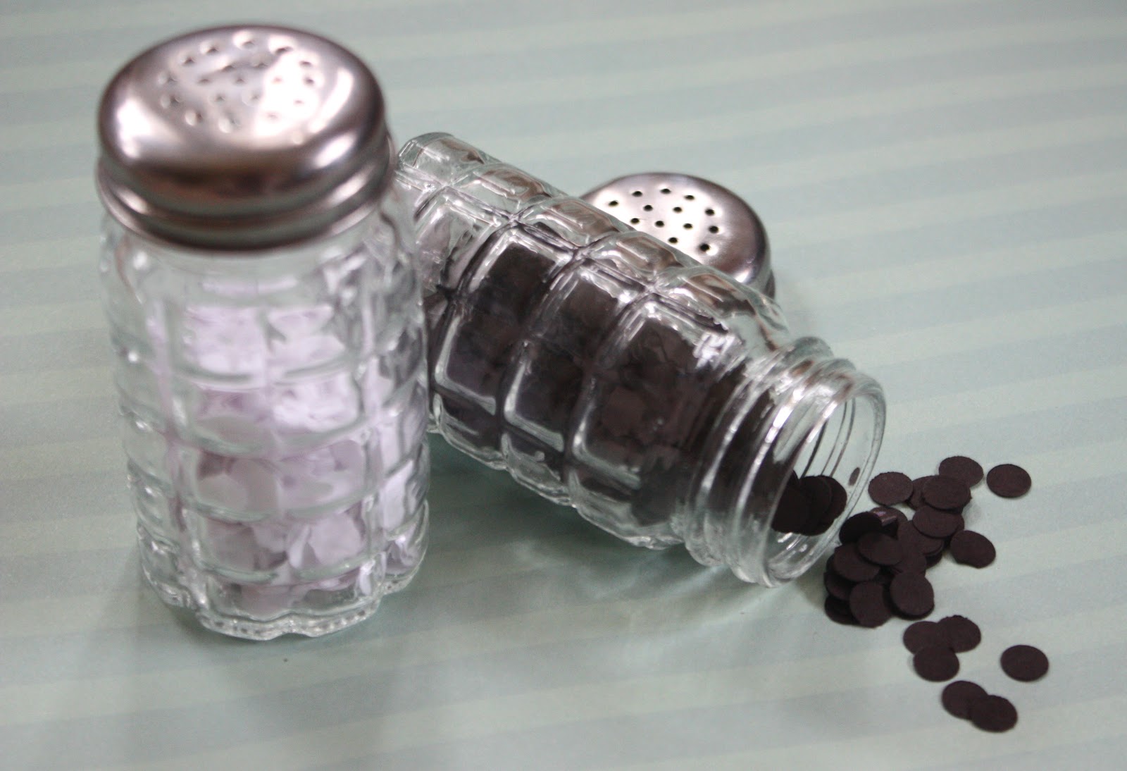 That Morris Family DIY Pretend Salt & Pepper