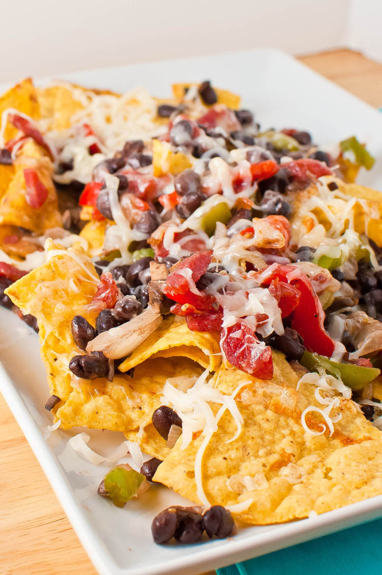 My FIANCE! Likes It, So It MUST Be Good. Black Bean Nachos