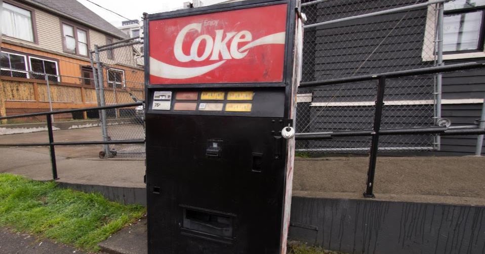 HPANWO Voice Mystery Soda Machine