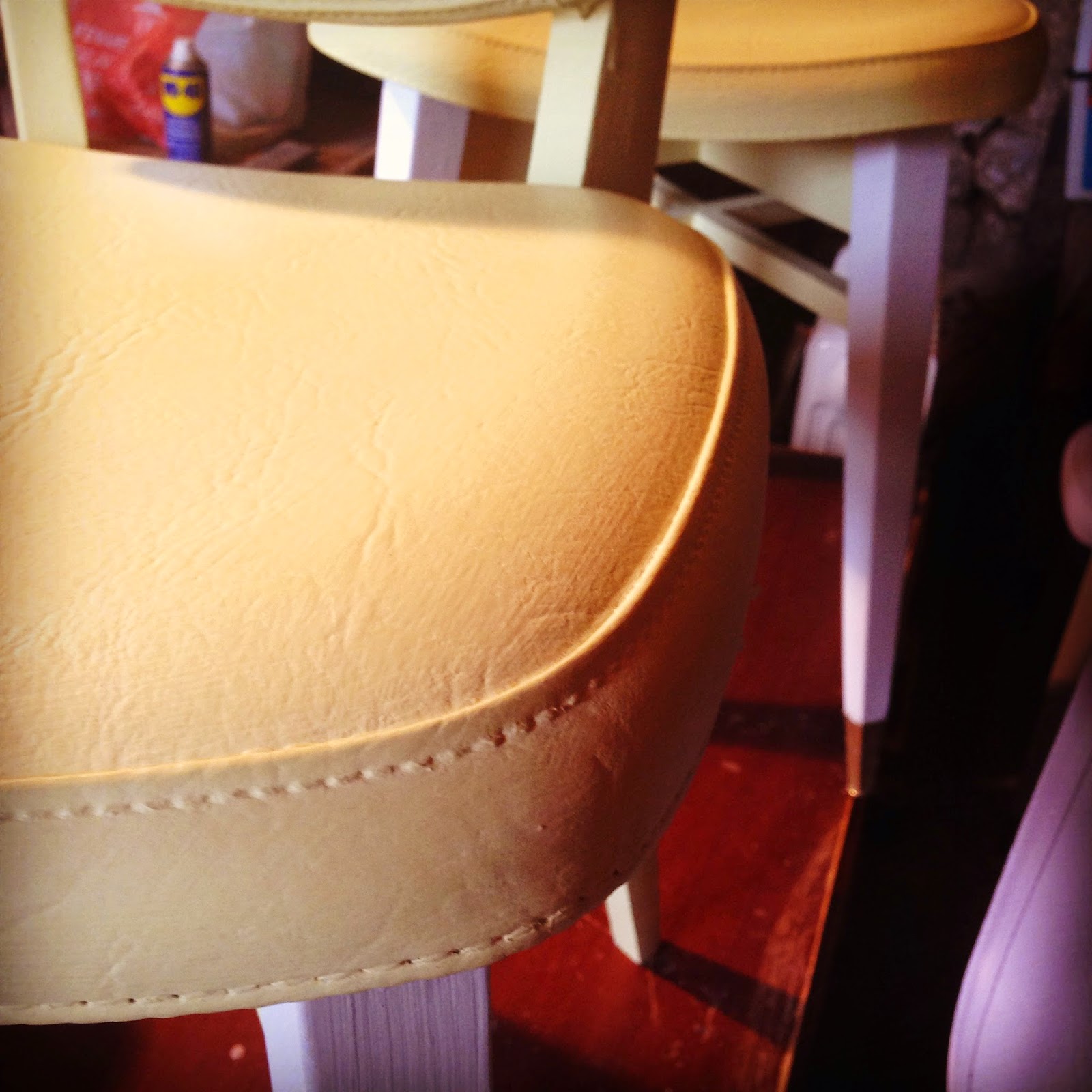 the bohemians Danish Modern Vinyl in Chalk Paint™