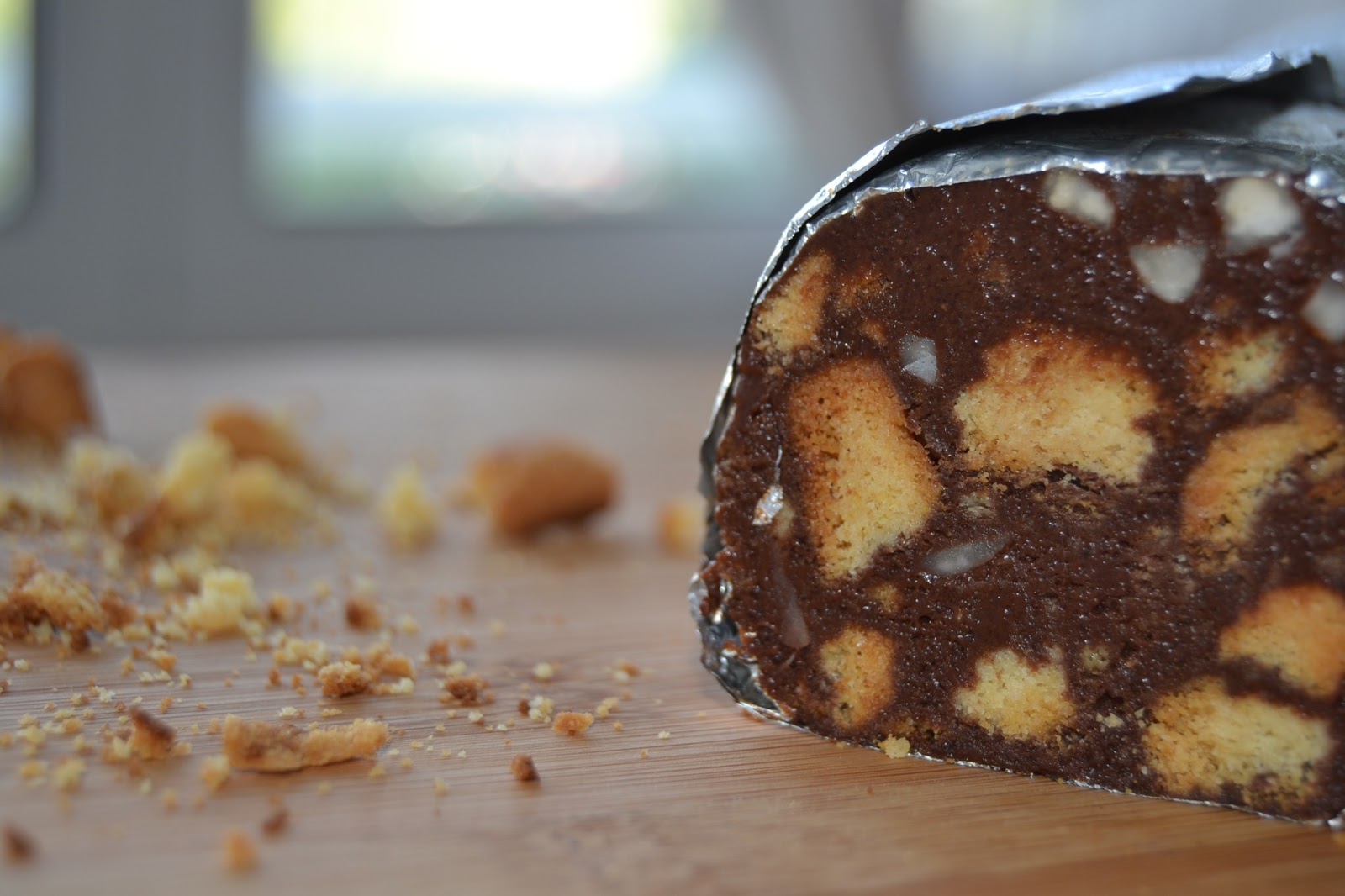 A rapariga do blog ao lado Salame da avó (de bolacha e amendoa) sem gluten