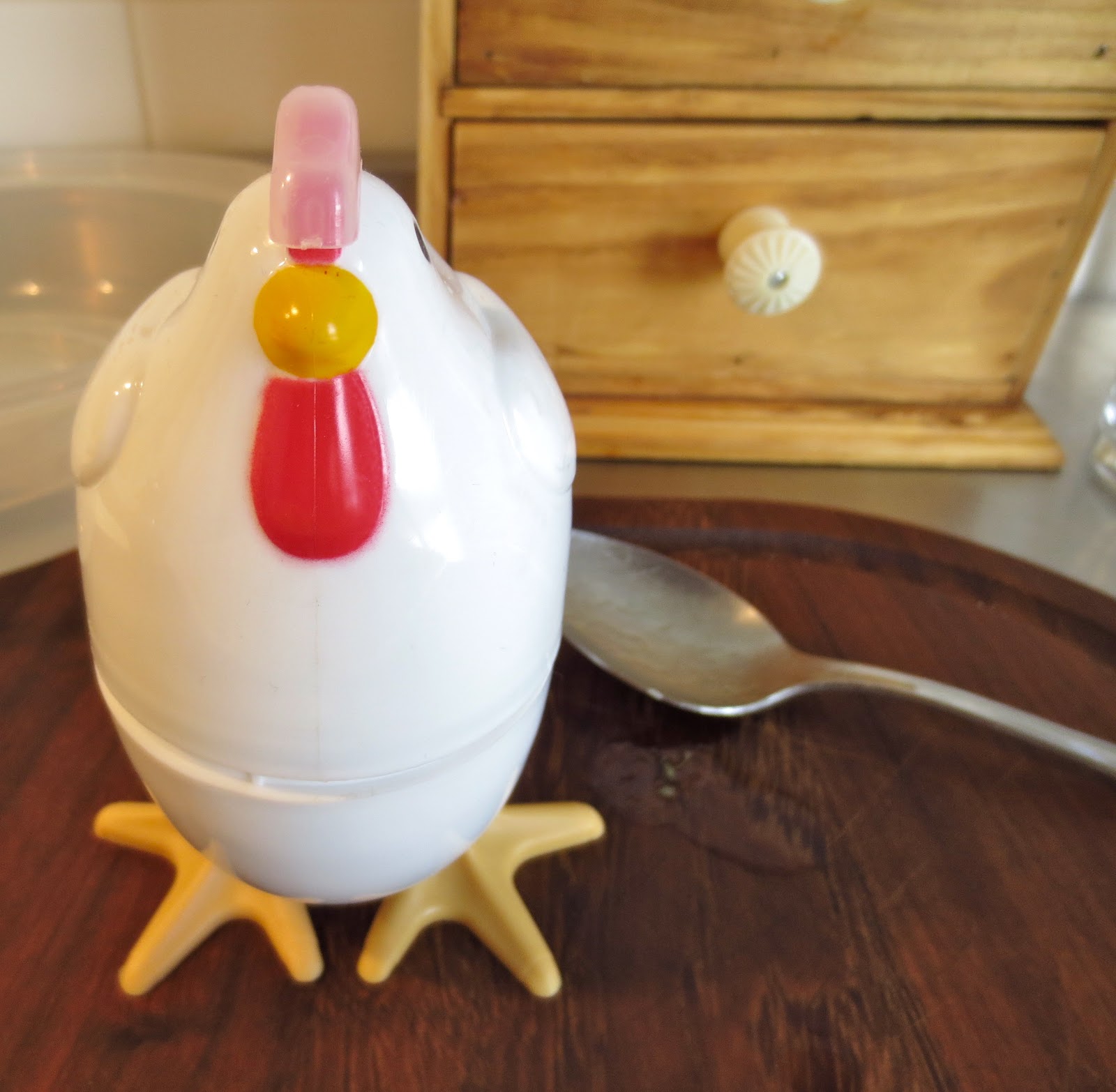 Mamuchi en la cocina: Como cocer un huevo con cáscara en microondas