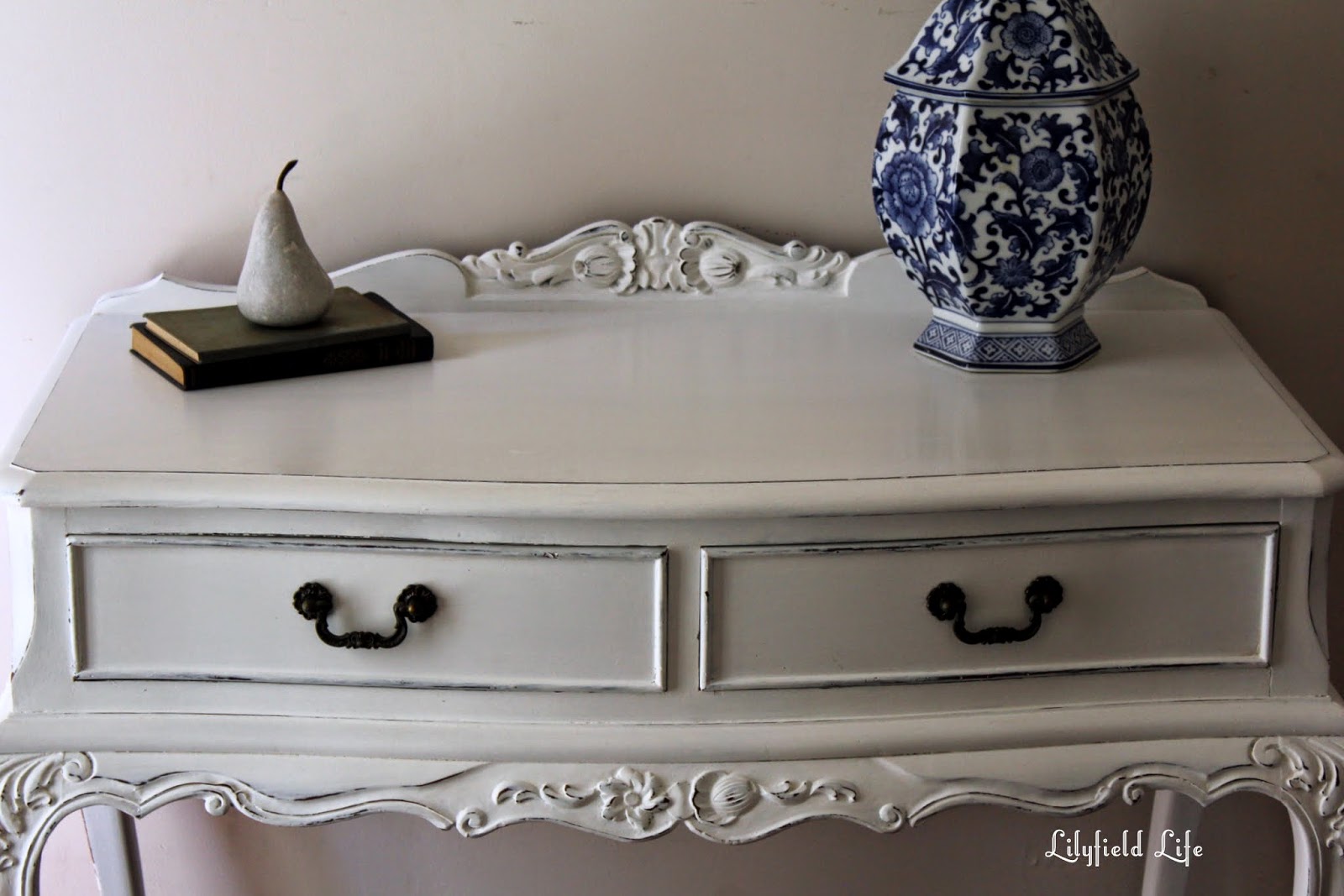Lilyfield Life White Painted French Style Hall Table / Vanity