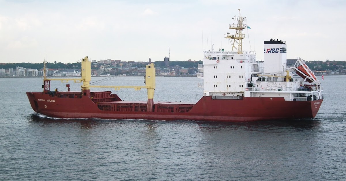 The Things I Enjoy Marine traffic in Øresund on the last