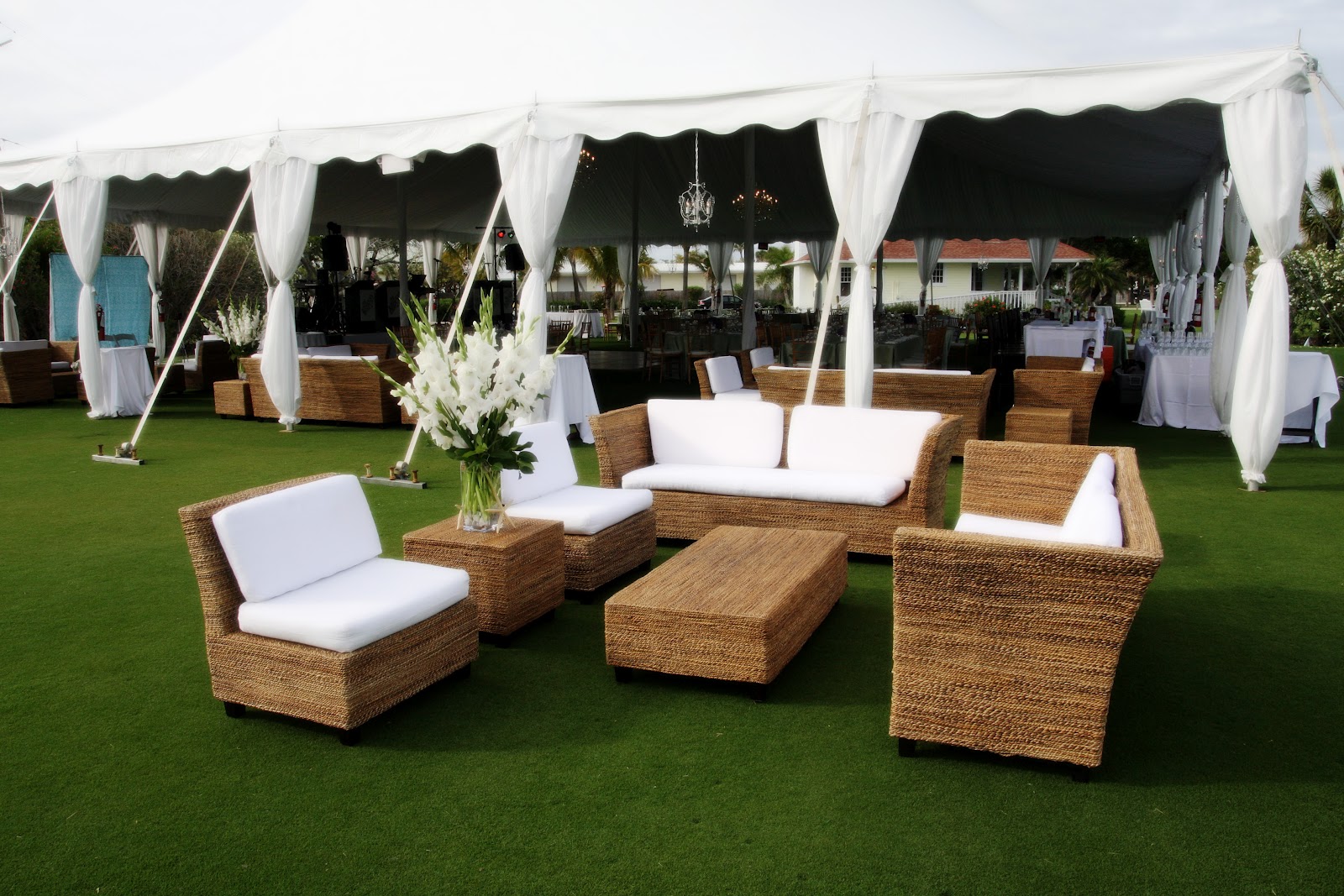 Tidbits On Weddings By Destination Planner Designer Kelly