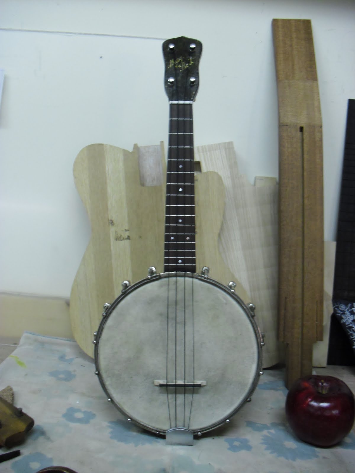 Brockway Guitars Slingerland / May Bell Banjo Uke Restoration