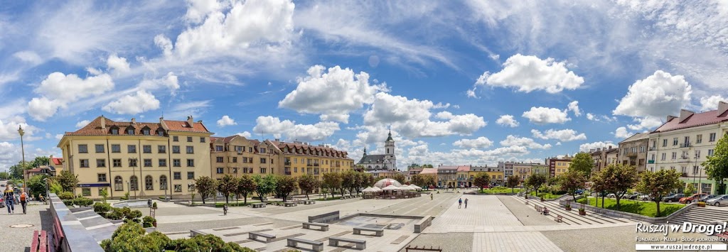 Rynek w Ostrowcu Świętokrzyskim