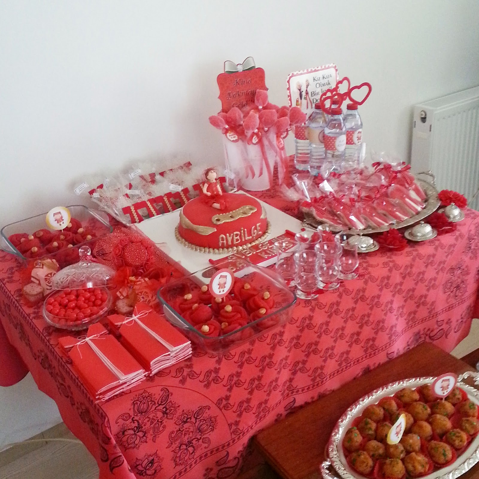 Ayolelut 6 Ay Kınası