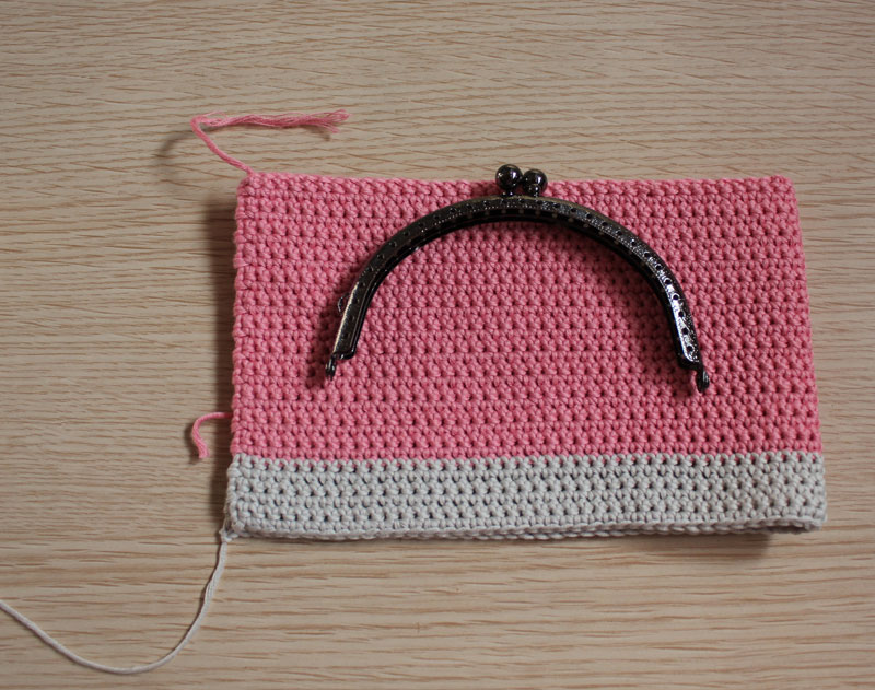 about Crochet Purses on Pinterest Crocheted purses, Coin purse ...
