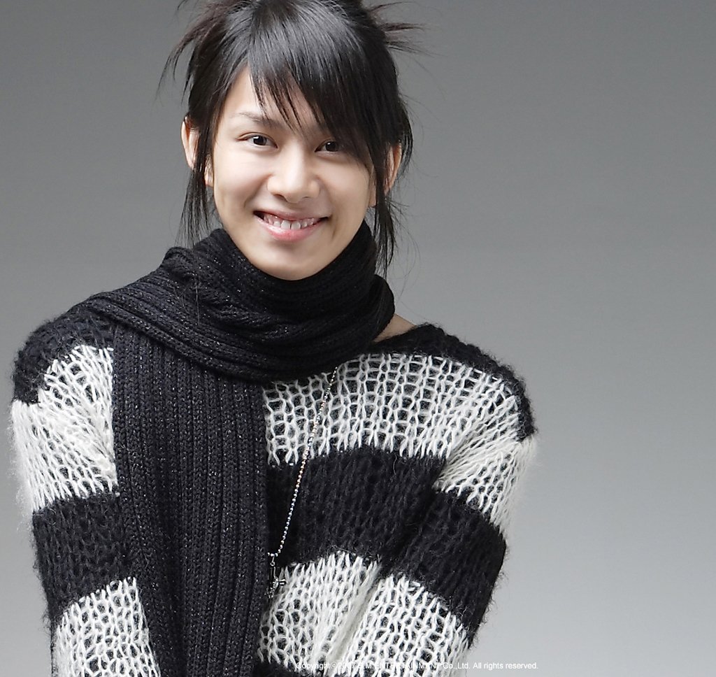 http://2.bp.blogspot.com/-D-he2wM12OU/Tl5GouYfyXI/AAAAAAAAAms/dYPYt1biUHQ/s1600/heechul4fl3.jpg