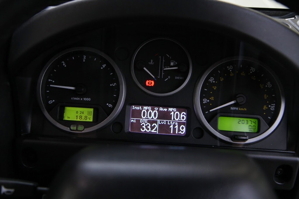 Defender 90 XS Ultra Gauge Installation