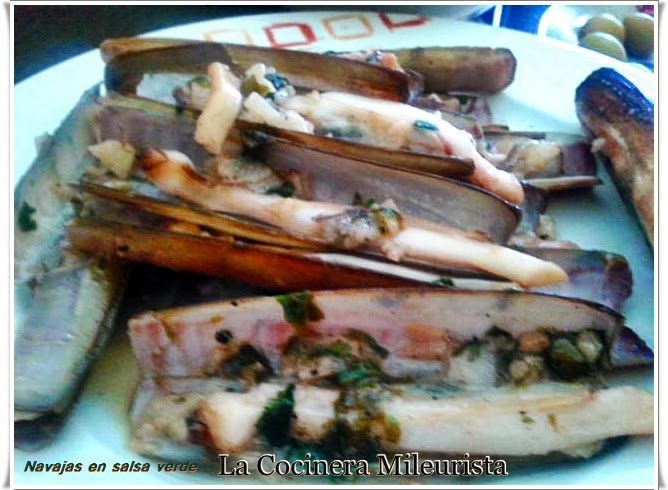 Navajas En Salsa Verde
