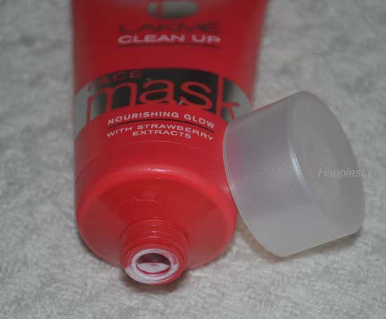 Lakme-Cleanup-Face-mask-open-cap-+-Lakme-enrich-lipsticks Lakme-Cleanup-Face-mask-open-cap-+-Lakme-enrich-lipsticks