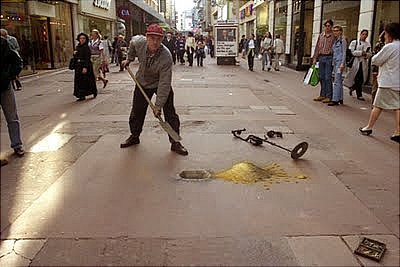 road chalk art