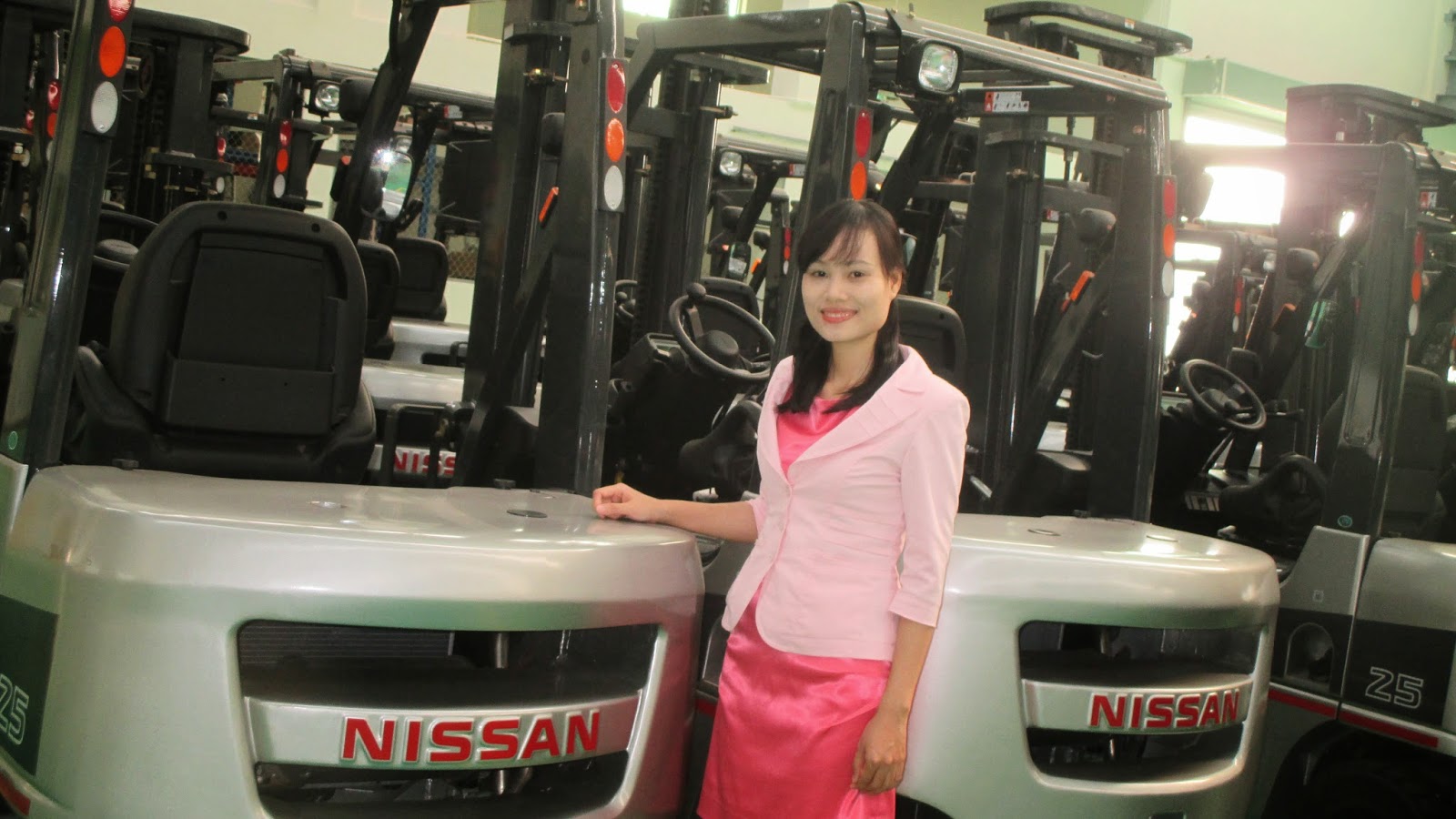 Cho thue xe nang dau 2.5 tan Long An cho thue xe nang dau 2.5 tan Long An