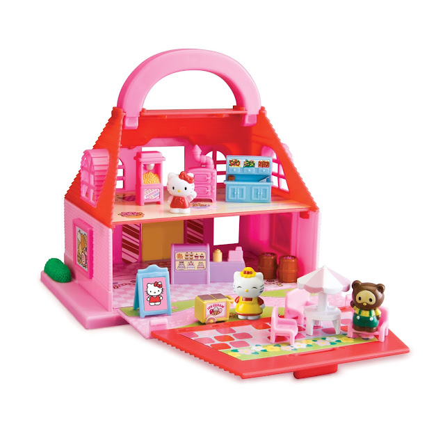 Petit Bonjour Kitty ventilateurs peuvent exécuter leurs propres magasin de bonbons avec ce grand portique de Bonjour Kitty 14 pièces magasin de sucrerie. Sweet étui boutique s'ouvre pour révéler une boutique de niveau supérieur et inférieur. Les jours chauds Bonjour Kitty et ses amis peuvent profiter du plein air avec de la crème glacée, des bonbons et des gâteaux dans le jardin pliant. Contient Bonjour Kitty, Cathy et caractères Tracy et accessoires pour vous d'organiser à l'intérieur et l'extérieur du magasin. Jouer ensemble des mesures 16 x 17 x 12cm. Convient pour l'âge des enfants dès l'âge de 4 ans