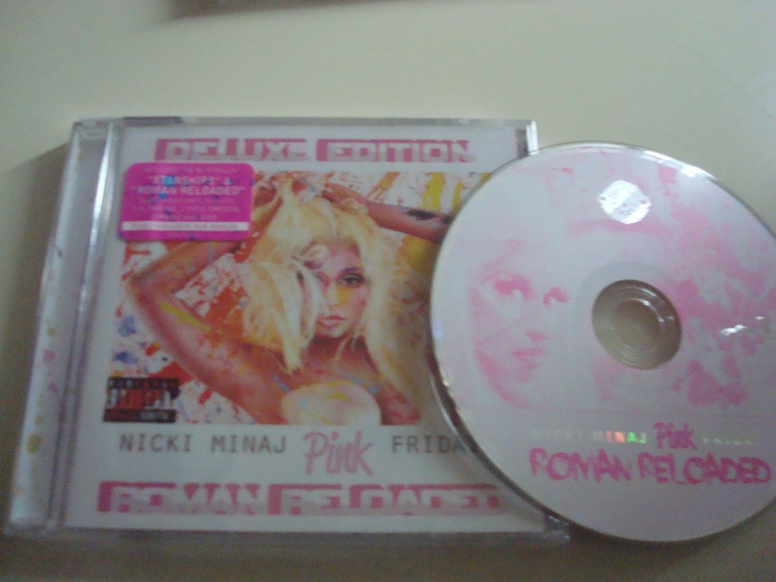 http://2.bp.blogspot.com/-D4uG9xGqVvY/T3TdprP1S2I/AAAAAAAAACs/cCSSPA3BISc/s1600/00-nicki_minaj-pink_friday_roman_reloaded-%2528bonus_tracks%2529-2012.jpg