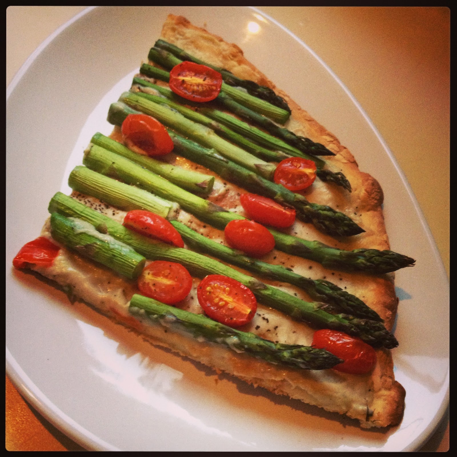 Springtime Asparagus Pizza!