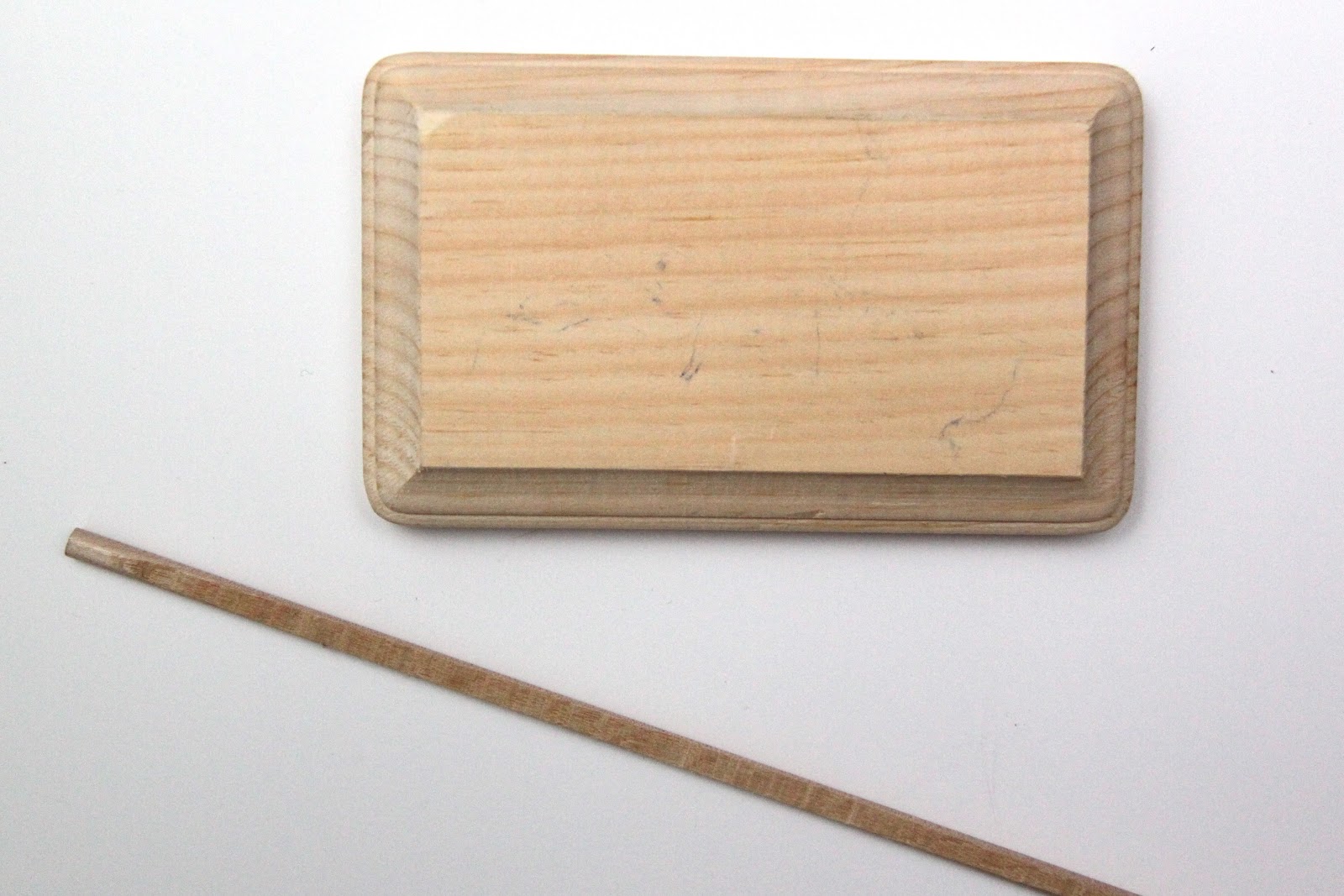 DIY Bobbin HolderTUTORIAL Smashed Peas & Carrots