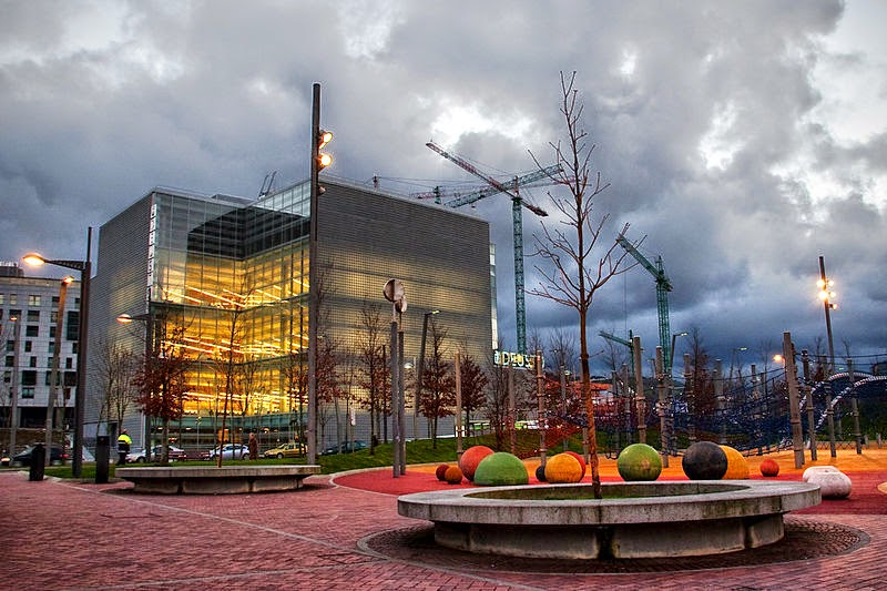 Biblioteca de la Universidad de Deusto en España. Rafael Moneo