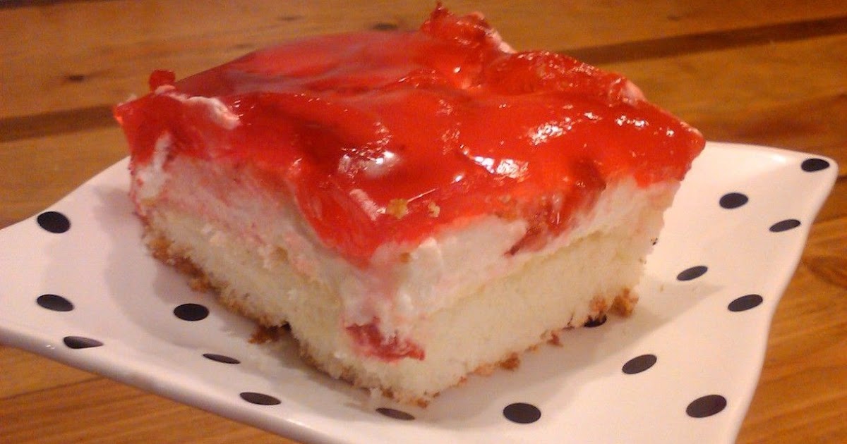 Momma Boyer's Strawberry Cake / Danish Cake
