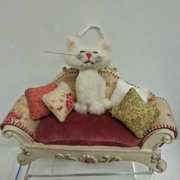 Bear Essence Shabby Couch Pin Cushion Class With Josey