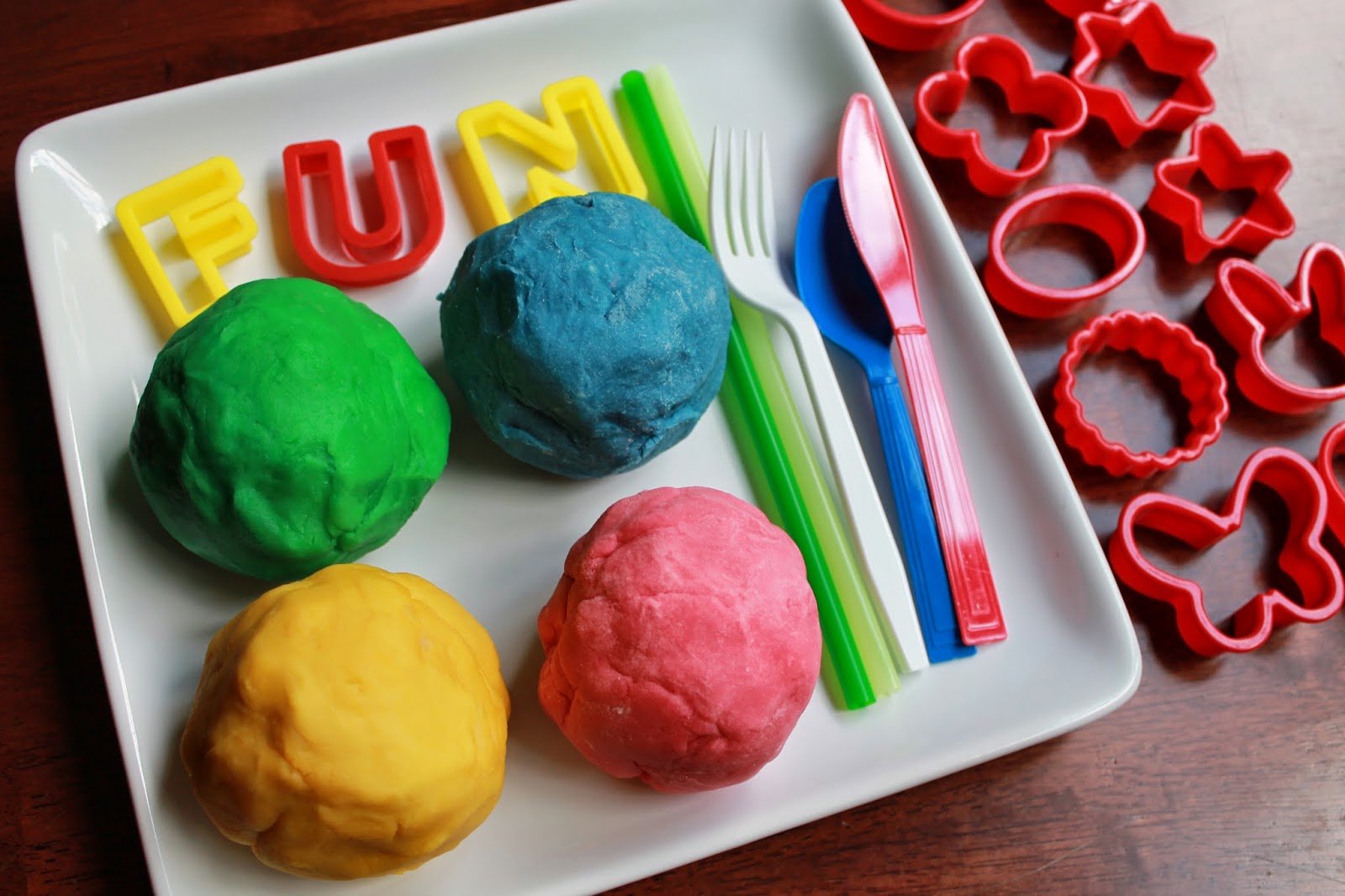 PolkaDotty Place Tuesday Talk DIY Play Dough