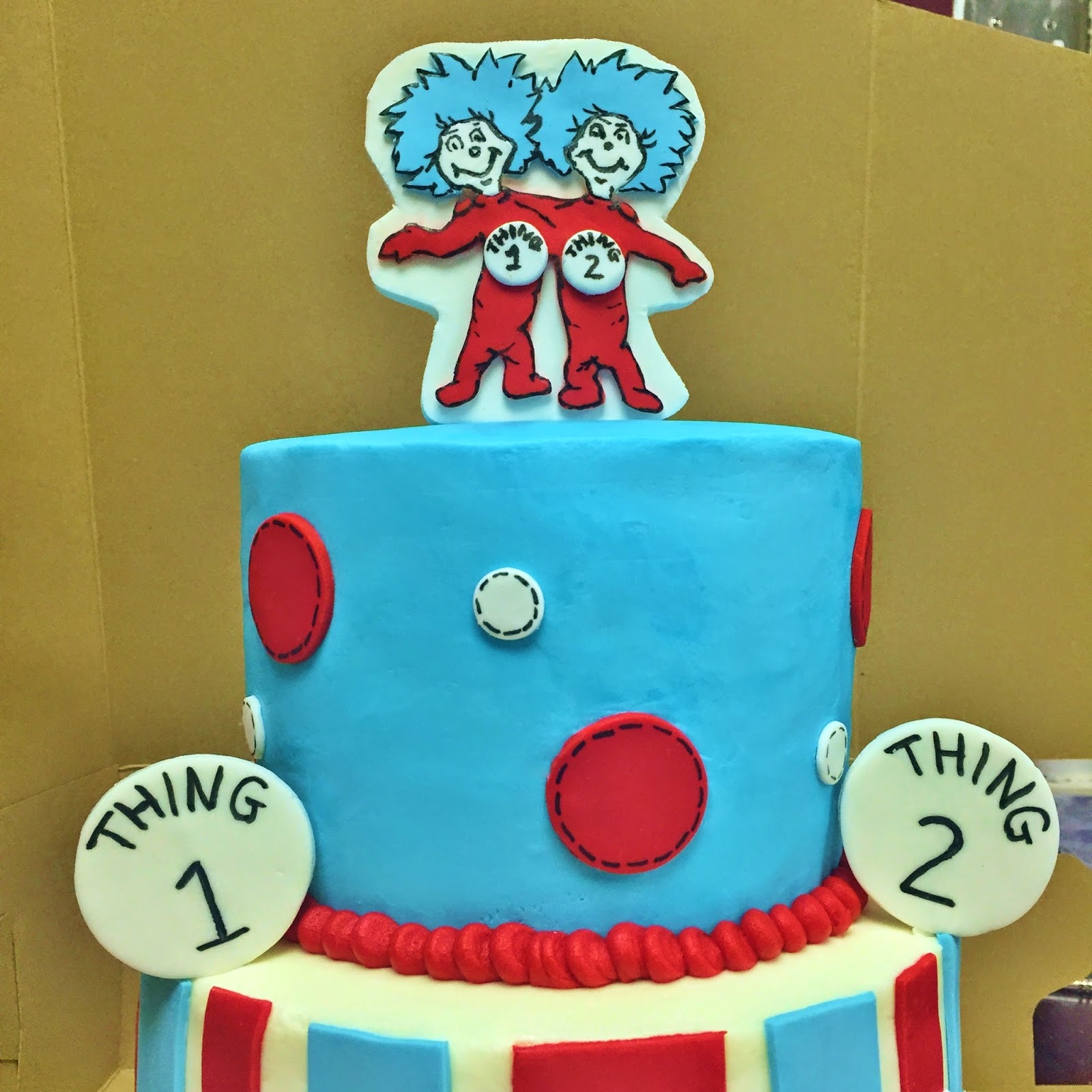 Cakes By Mindy Dr Seuss Thing 1 And Thing 2 Cake 6 8