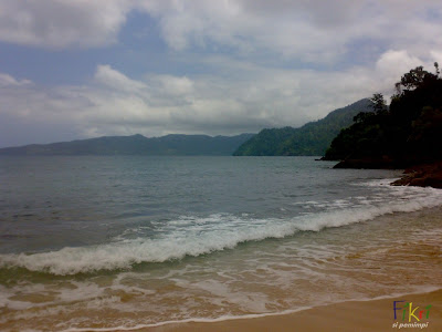 ombak pantai prigi tulungagung 4