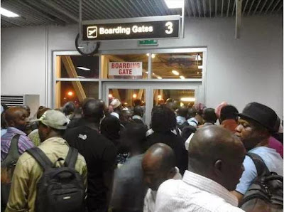 Stranded Arik Air Passengers Shut Down Abuja Airport