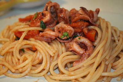 Spaghetti coi totani 