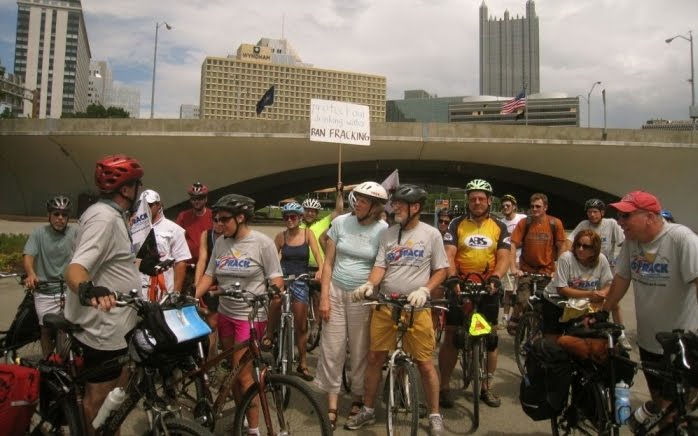 tour de frack, photo by Barbara Edelman