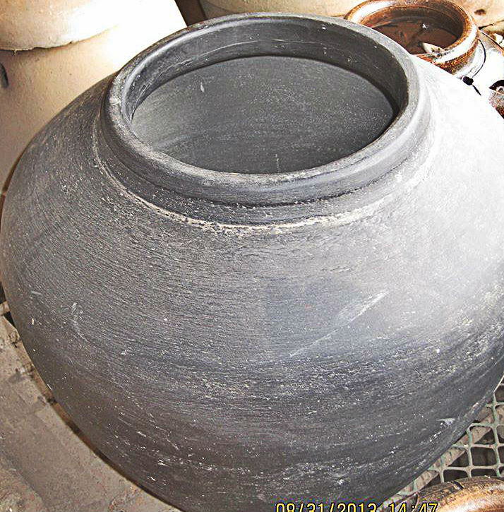 Palayok at paso for sale BANGA different kind of jars for all occasion.