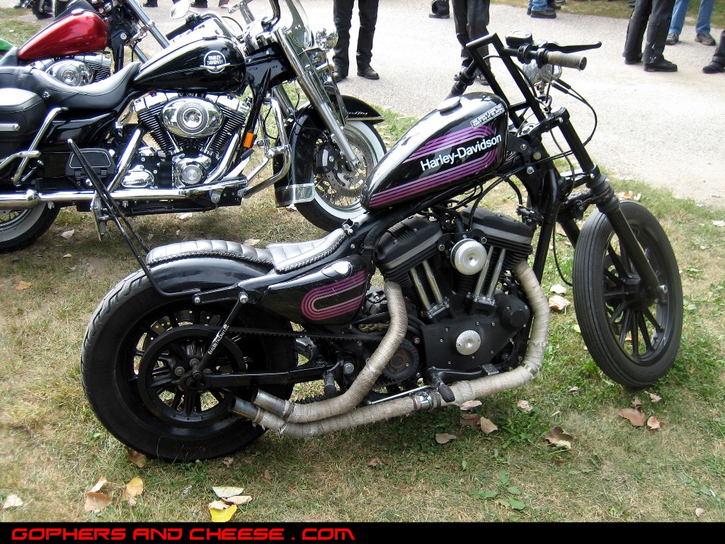 Window Handlebars & Harley Davidson Sporster 883 Brat Style