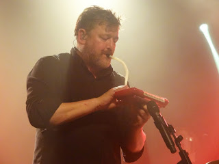 28.11.2015 Berlin - Postbahnhof: Guy Garvey