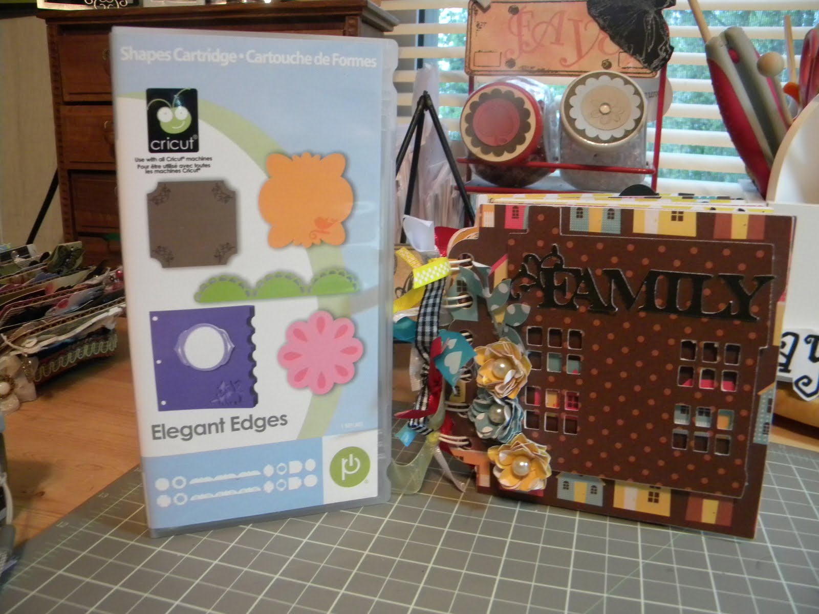 FayRaiDesigns {Aik'n to Scrap} Cricut's New Cartridge Elegant Edges