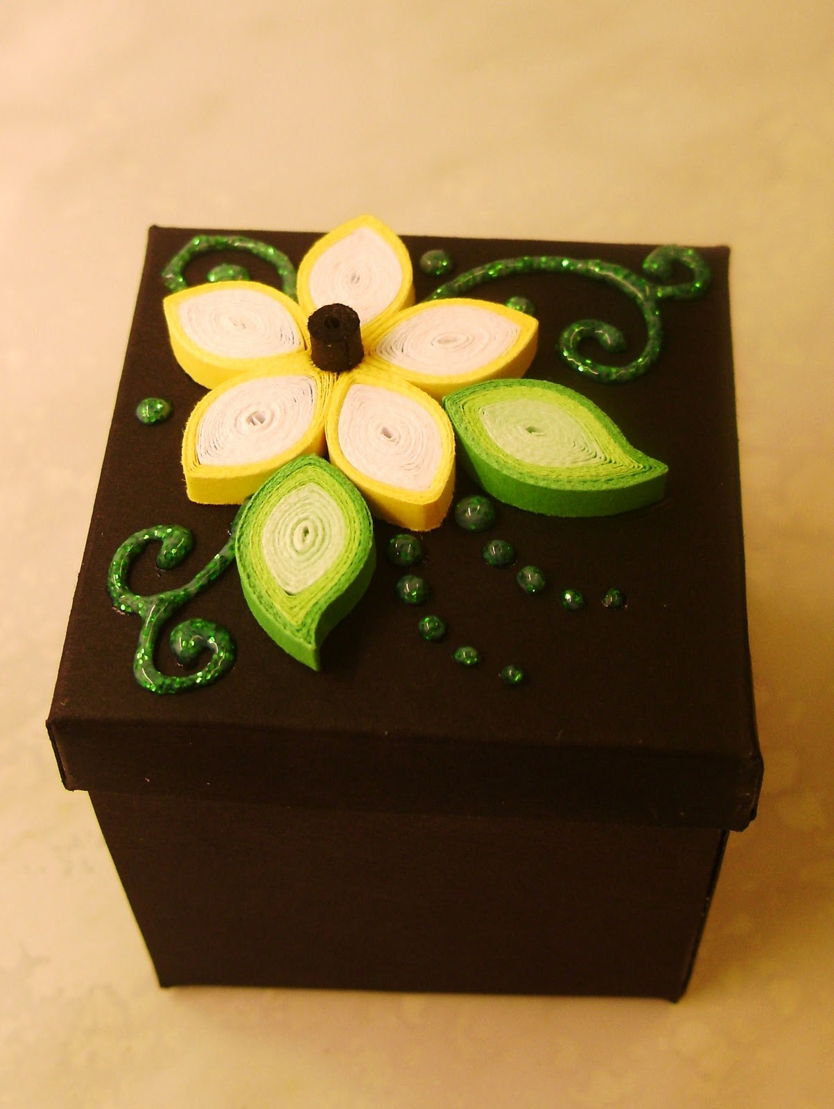 Quilling Me Softly Ring box tutorial