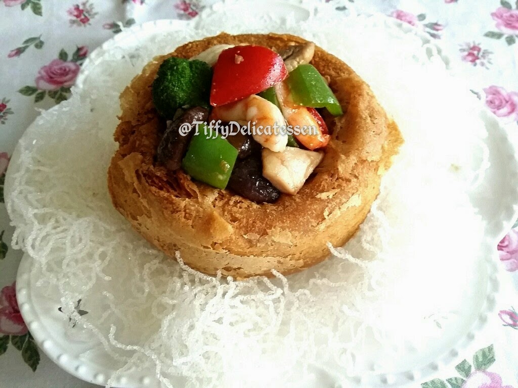 Tiffy Delicatessen Yam Basket