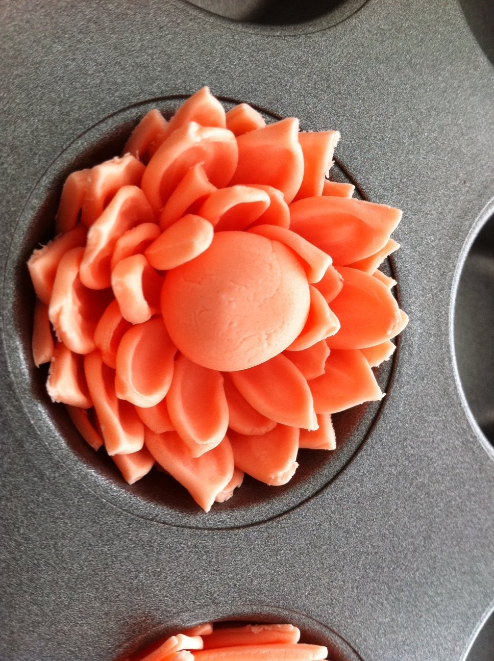 Recipes & Cooking Mum Flower (Gum Paste & Fondant)