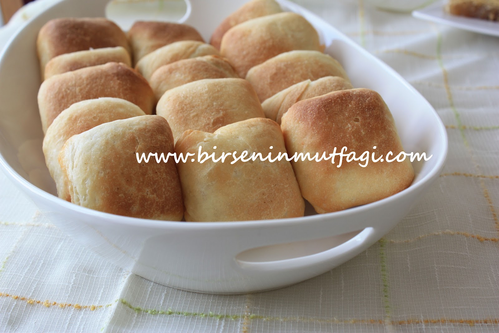  BİRSENCE RESİMLİ YEMEK TARİFLERİ BOŞNAK BÖREĞİ RUMELİ BÖREĞİ