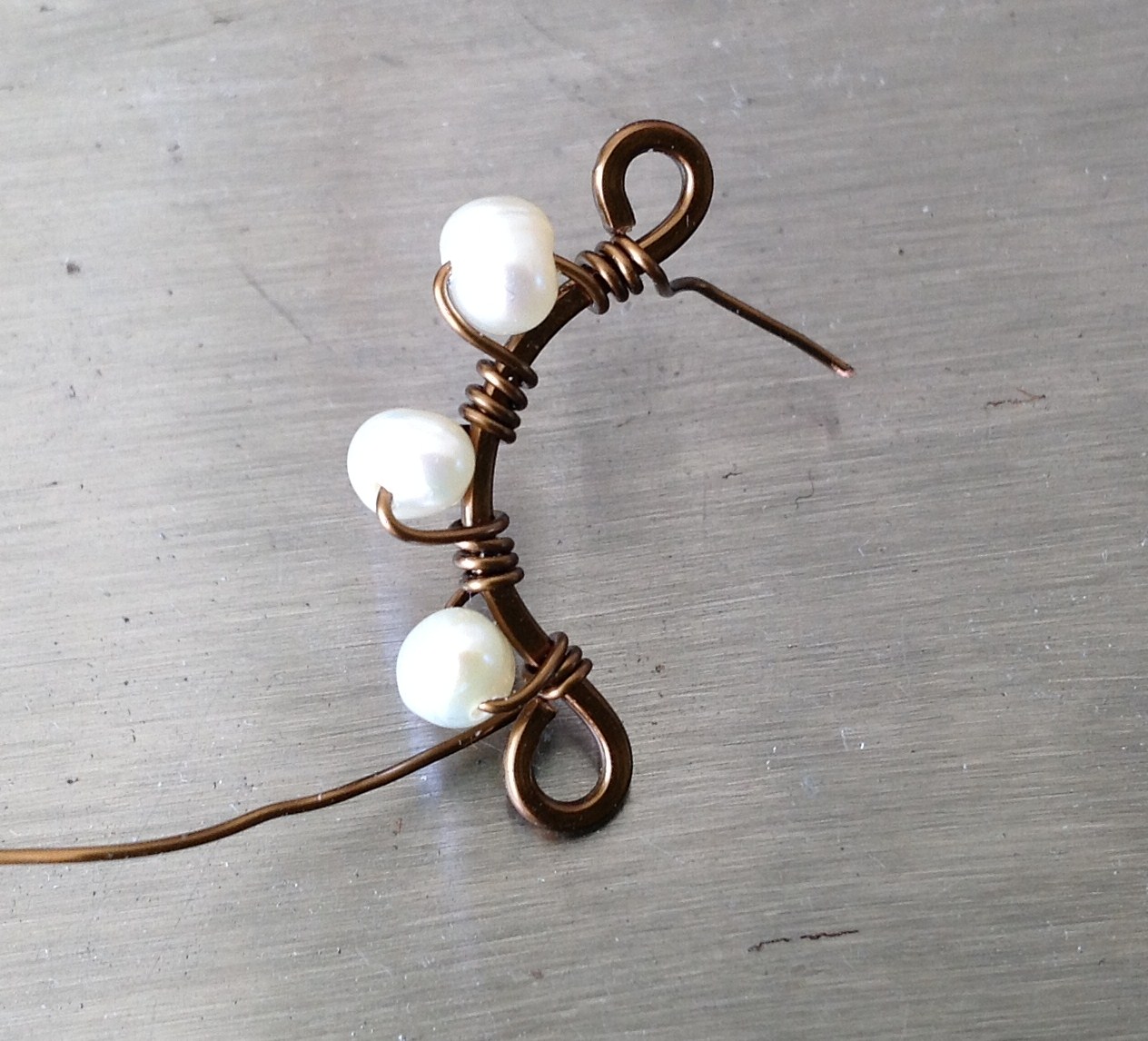 Blue Forest Jewellery's blog: Handmade Monday: Weaving wire tutorial