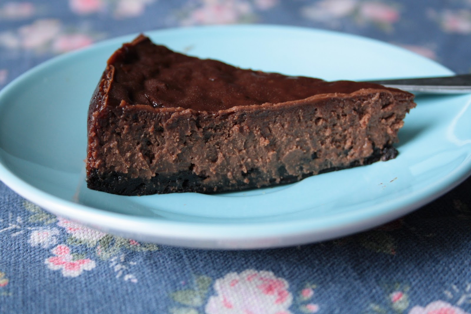 Floral Frosting Oreo Based Chocolate Fudge Cheesecake