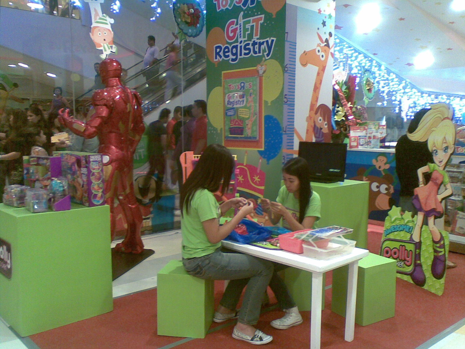 Luckyfinds Toys R Us opens in Glorietta 1