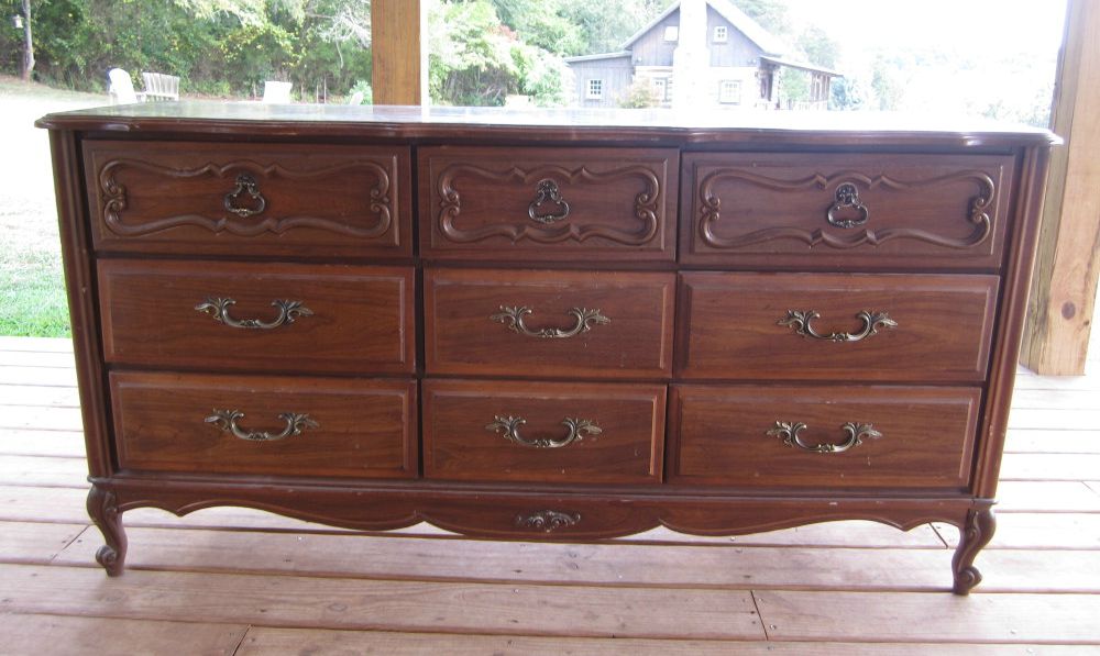 Simply Country Life Vintage Dresser Gets A Shabby Chalk Paint