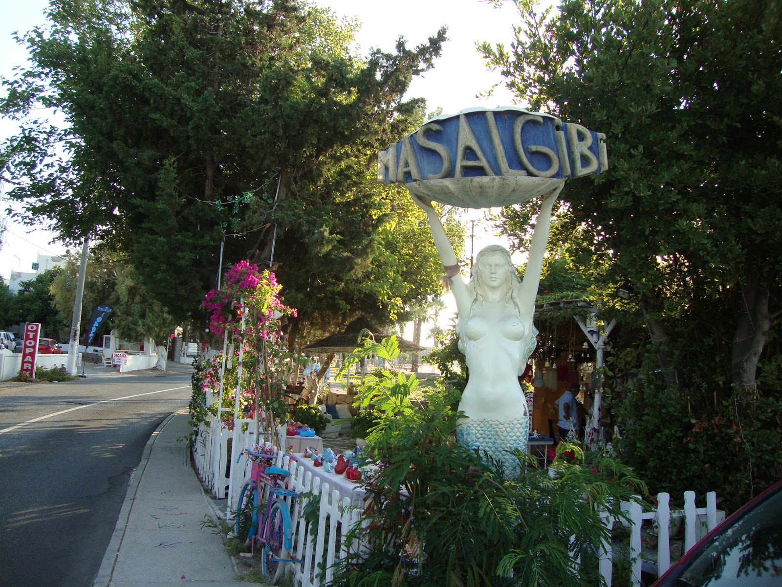 Yollarda Hayat Var Yalikavak Turkbuku Yel Degirmeni