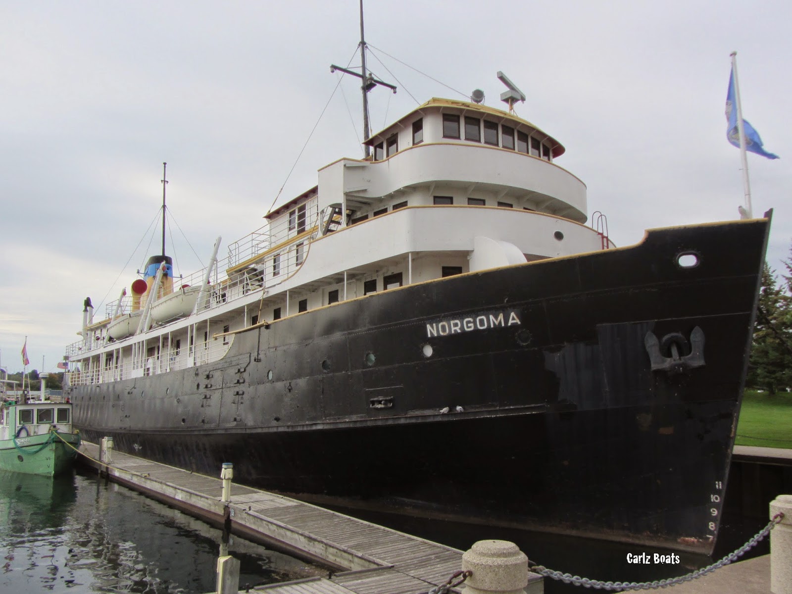 Carlz Boats Packet Freight & Ferry