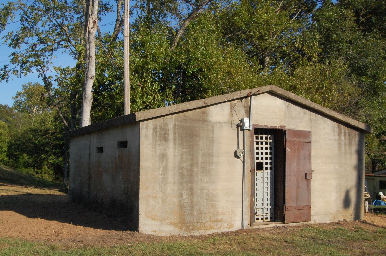 Exploring Izard County Old Izard County Jail (Melbourne)