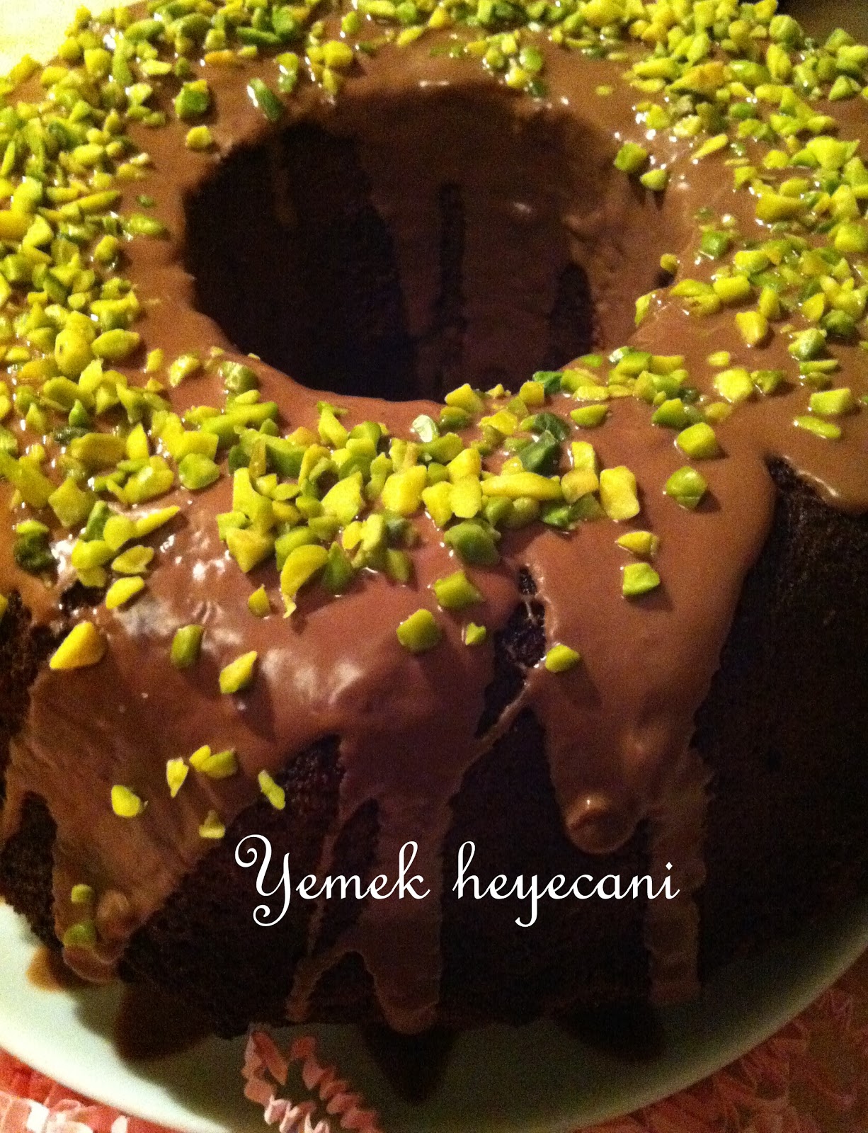 İKİ RENKLİ KEK (MARMORKUCHEN) GÜLO ANNE MUTFAKTA