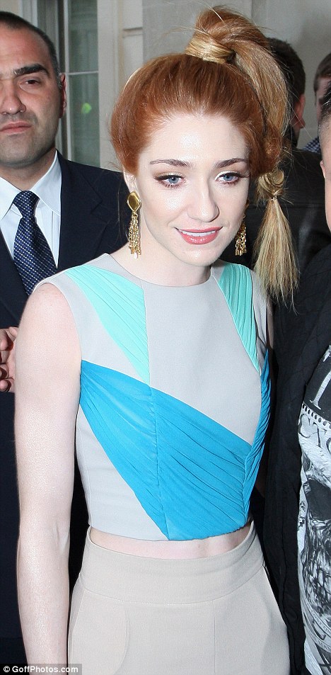 Nicola Roberts in Susan Caplan nicola roberts pale. Nicola Roberts in Susan Caplan