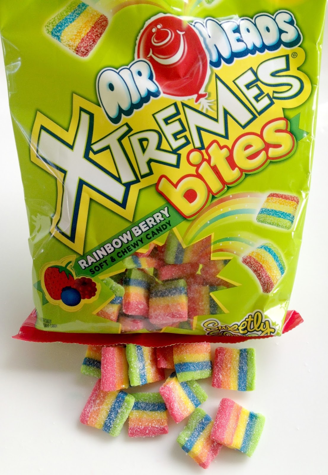 Jac o' lyn Murphy Edible Elegance... Candy Cake Bunting